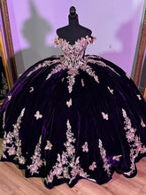 Luxury Dark Purple Velvet Quinceanera Dress Off-Shoulder Ball Gown with Gold Beaded Flowers & Butterfly Appliques for Sweet 16